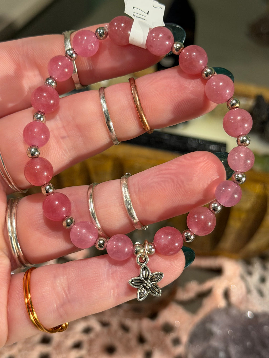 Strawberry Quartz 6.5-inch stretchy bracelet with flower charm