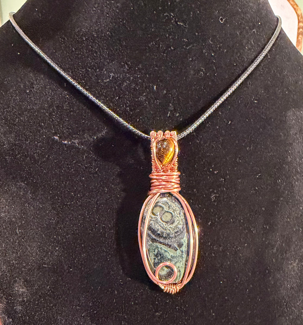 Kambaba Jasper & Tiger's eye copper wire-wrapped pendant