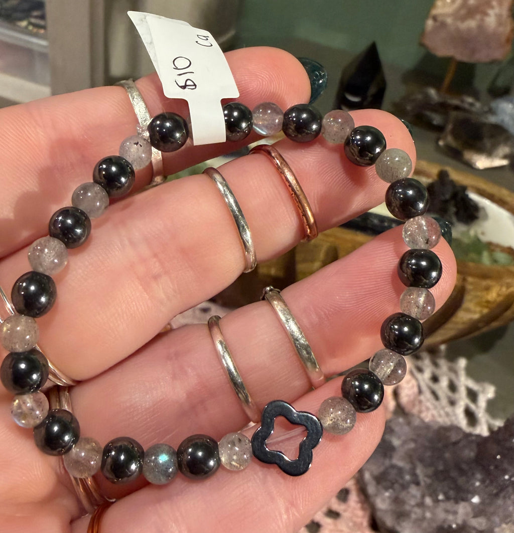 Labradorite & Hematite 6-inch stretchy bracelet
