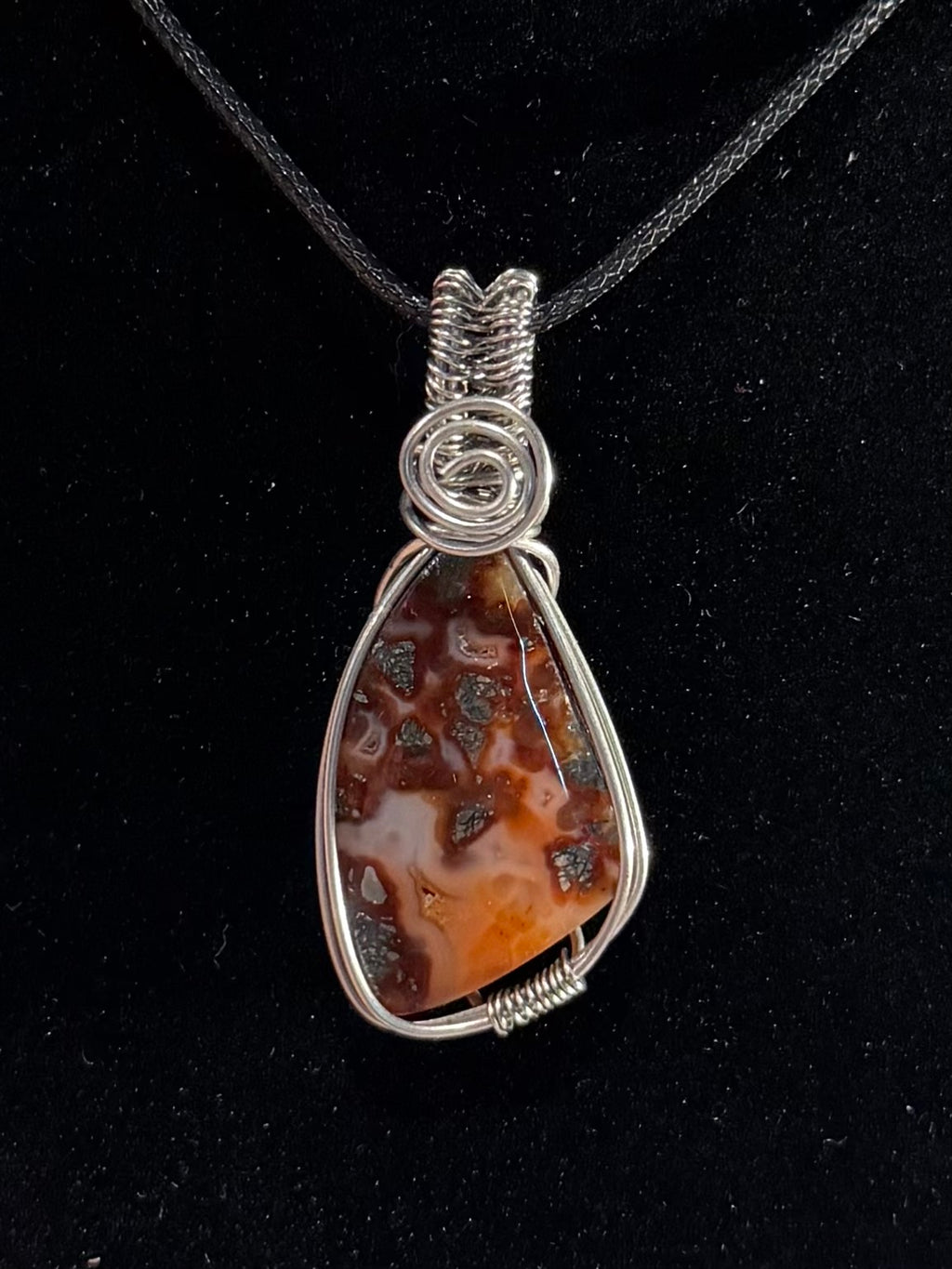 Red Marcasite stainless steel wire-wrapped pendant