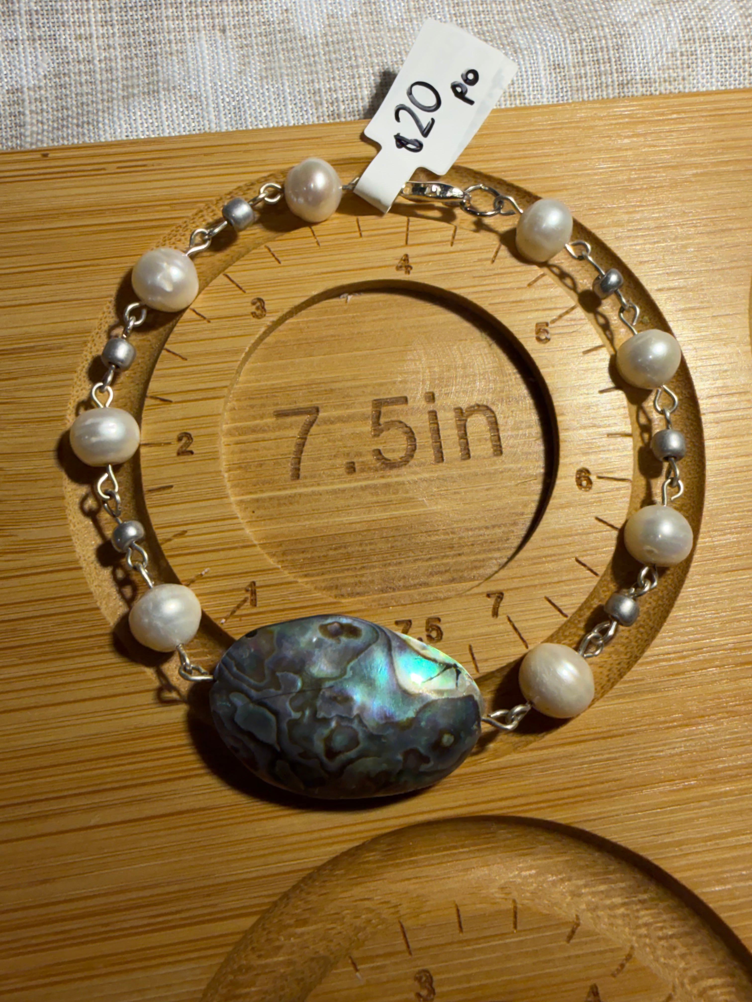Silver-tone wire Abalone shell & Freshwater Pearl 7.5 inch bracelet