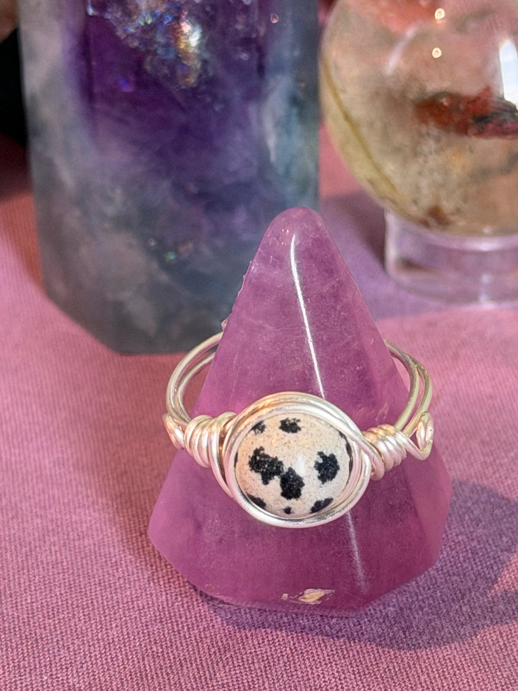 Dalmatian Jasper size 7 silver-tone copper wire-wrapped ring