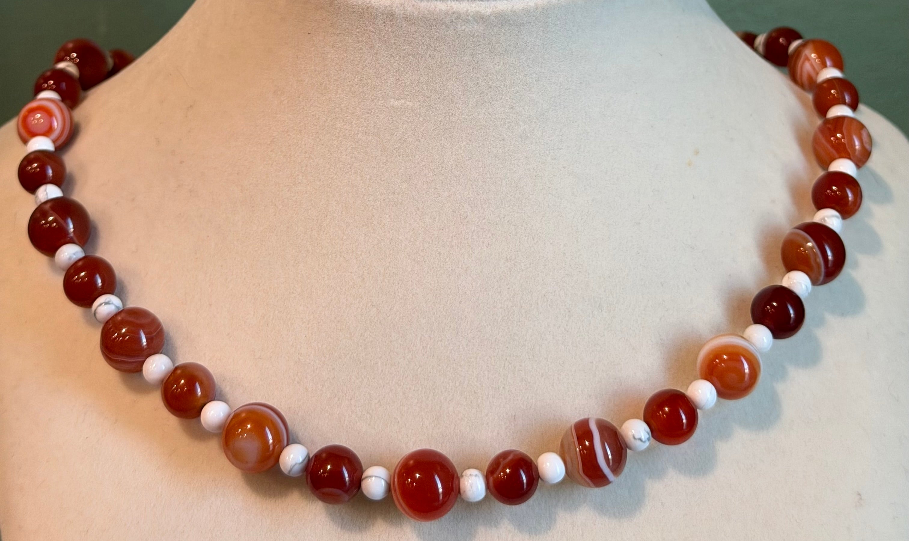 Carnelian, banded Carnelian & Howlite beaded necklace