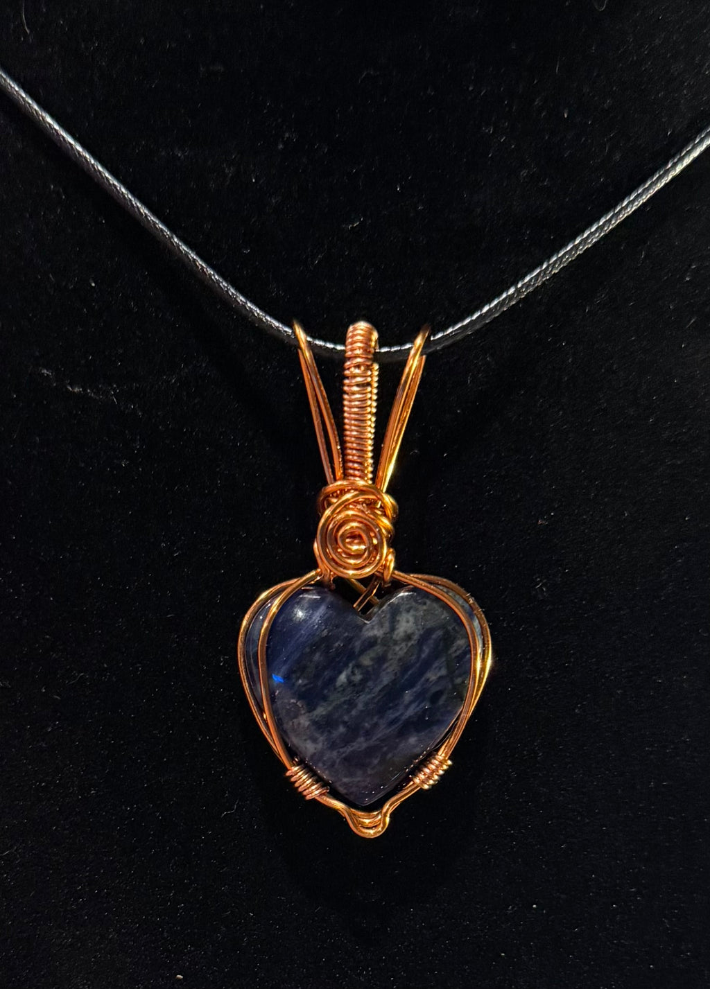Sodalite heart copper wire-wrapped pendant