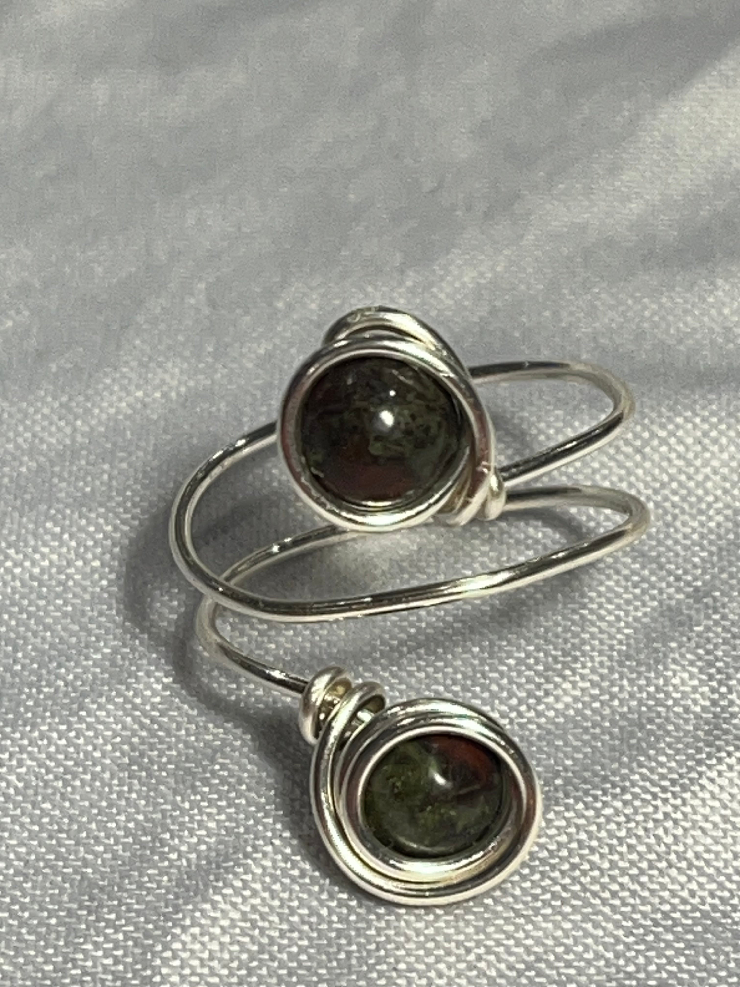 Double Dragon Stone size 8 silver-tone copper wire-wrapped ring